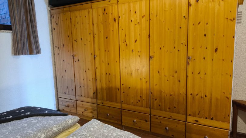 Schrank im Schlafzimmer